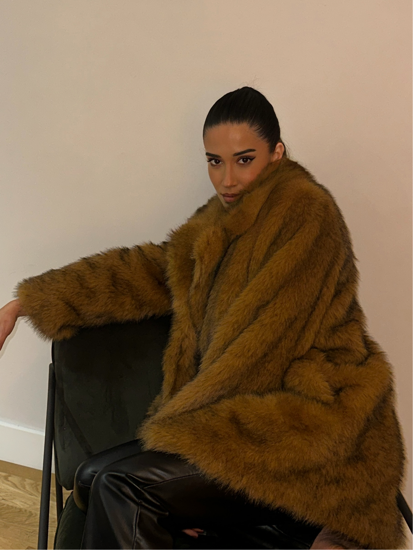 Premium Vintage Style Faux Fur